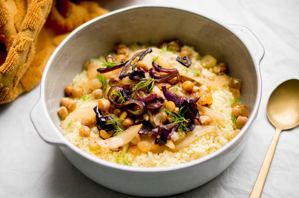 Afbeelding van gestoomde couscous met venkel en olijven 1