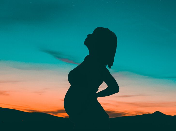silhouet zwangere vrouw