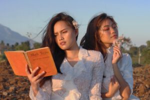 twee vrouwen boek intelligent sterrenbeeld