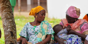 Vrouwen uit cacaogemeenschap in Afrika Awa by Magnum