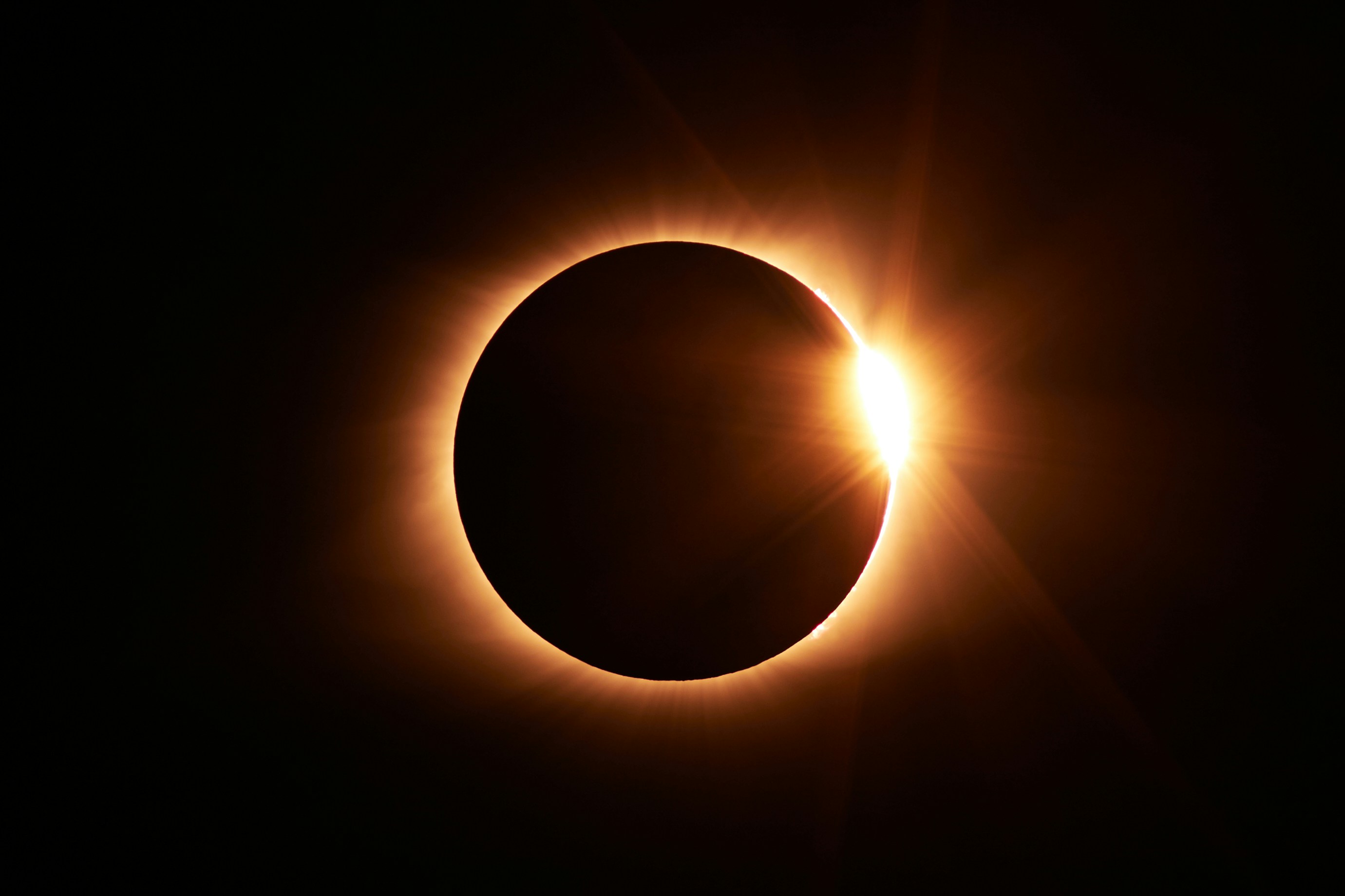 zonsverduistering solar eclipse 2024
