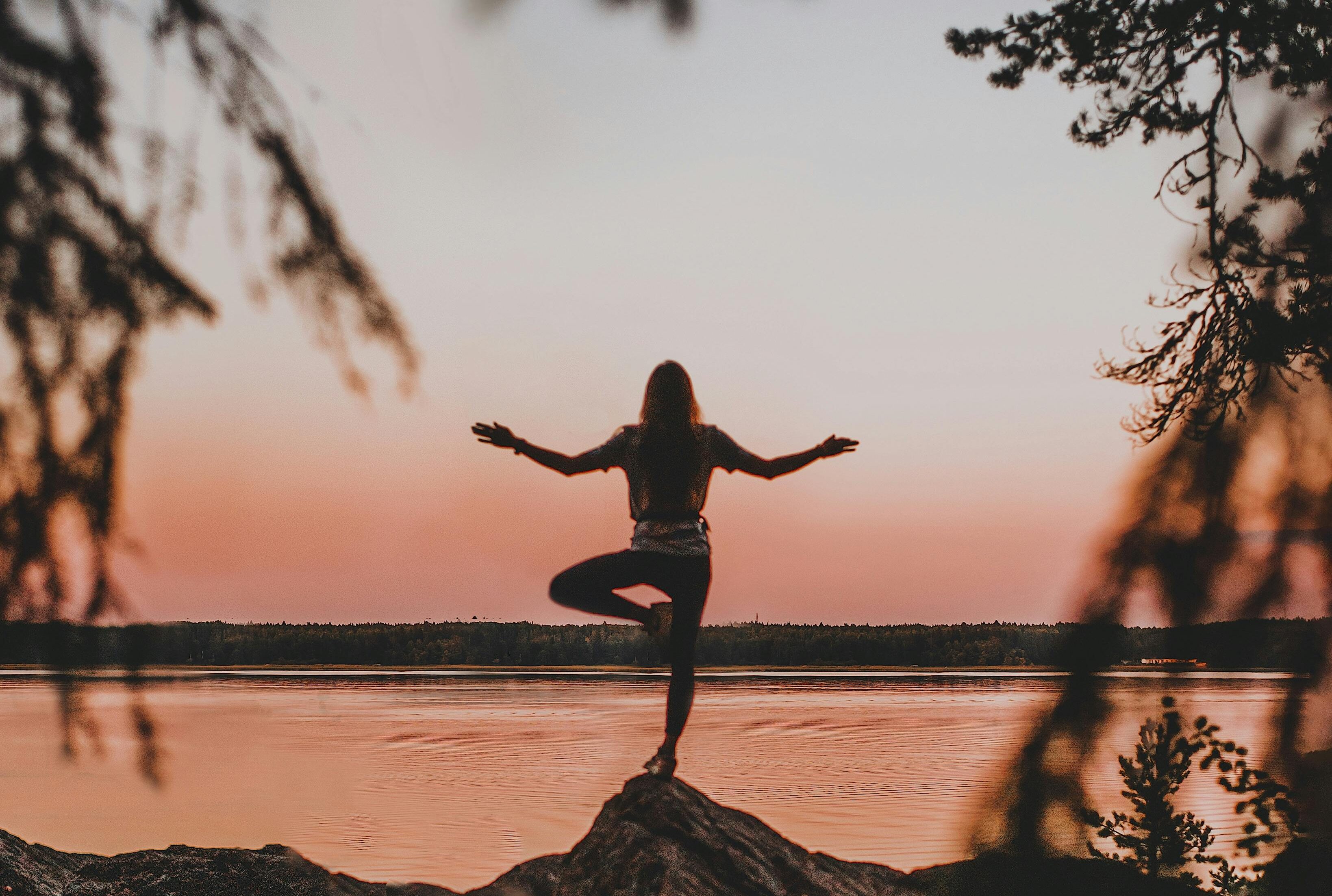 vrouw doet bodyscan-meditatie