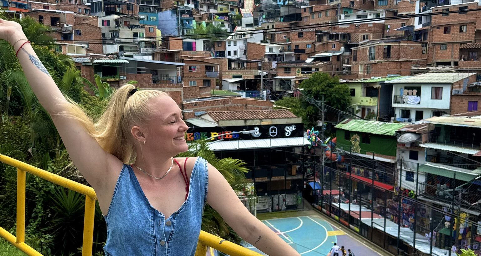 Claire (35) is digital nomad: ‘Ik huilde zó hard dat je mijn tranen waarschijnlijk kon zien schitteren in het donker.’