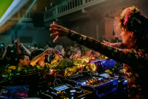 DJ Isis